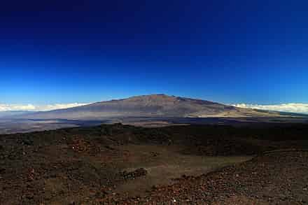 地球上落差高度最大的山